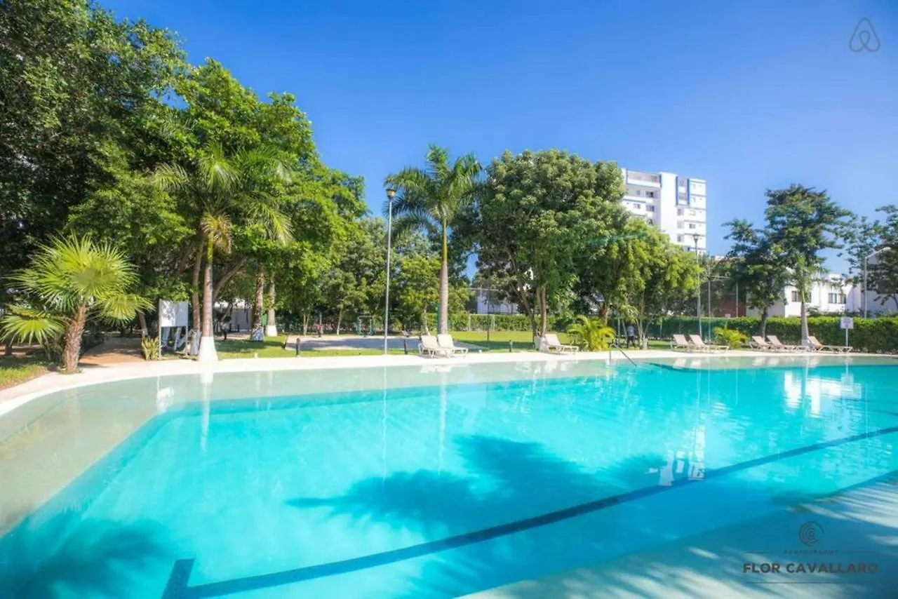 Liverte Luxury Condos Cancún 0*,