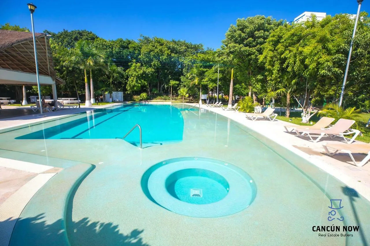 Liverte Luxury Condos Cancún Appartement
